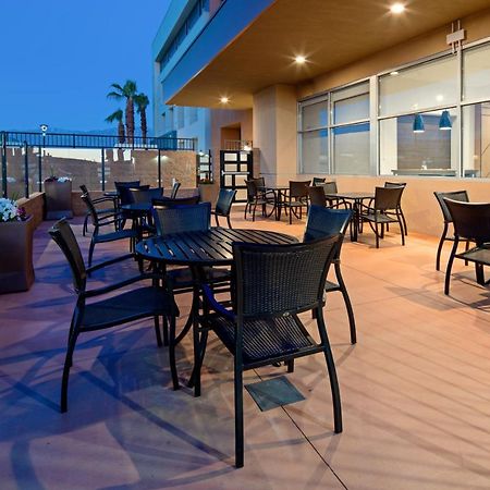 Holiday Inn Express & Suites Palm Desert - Millennium By Ihg Exteriör bild