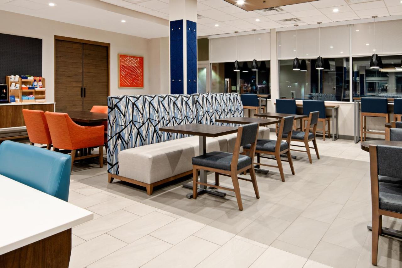 Holiday Inn Express & Suites Palm Desert - Millennium By Ihg Exteriör bild