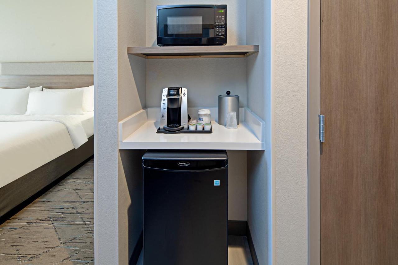Holiday Inn Express & Suites Palm Desert - Millennium By Ihg Exteriör bild